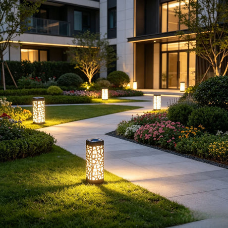 solar garden lights, outdoor waterproof lights, warm white LED pathway lights, automatic dusk to dawn lights, landscape lighting, lawn lights, patio lights, driveway lights, solar stake lights, Australian outdoor lights - White light - Size 6PCS