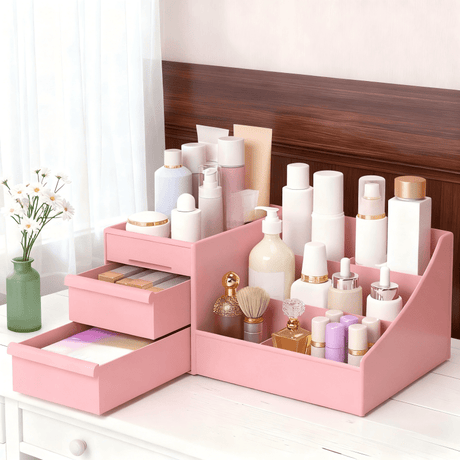 White Multi-Compartment Large-Capacity Desktop Storage Box Keeps vanity tables and desks neat and organized—lipsticks, masks, makeup brushes all stored in one box. Easy access, seamlessly fits into various settings.