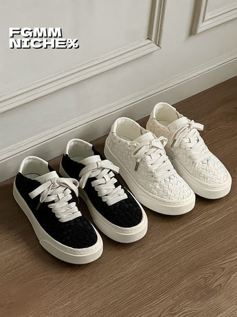 M-SHOE-81835 - Black and white - Size 7(AU7/EU40)
