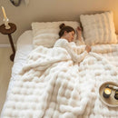 White Luxury Toscana Fleece Rabbit Fur Bubble Blanket, Double-Sided Plush King Size Bedding Set (180x200 cm)