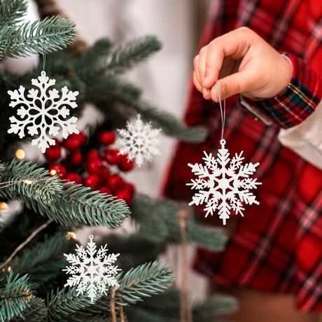 Christmas Snowflake Ornaments for Festive Tree & Holiday Home Decoration (Gold)