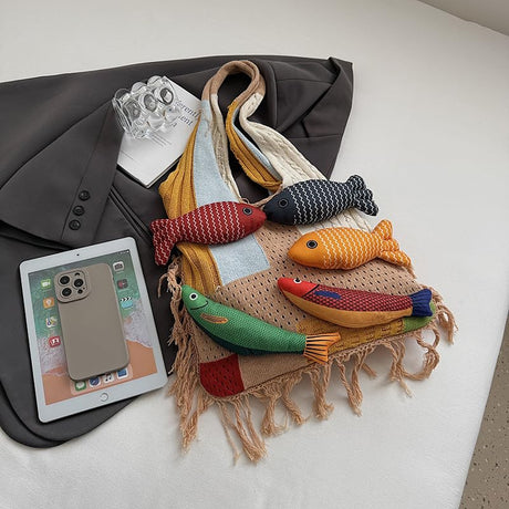 Boho Knit Tote Bag with 3D Fish Applique – Patchwork Shoulder Bag for Women, Beach, Travel & Daily Use – Soft Fringe Design (White)