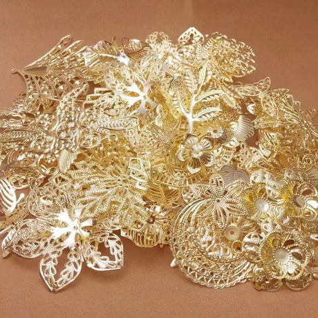 Mixed Metal Flower Petal Filigree Wraps Clutches White 50g Pack