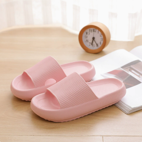 Cloud Slippers for Women and Men, Pillow House Slippers Shower Shoes Indoor Slides Bathroom Sandals, Ultimate Comfort, Lightweight, Thick Sole, Non-Slip, Easy to Clean pink（40-41）