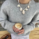 Five vintage-style white conch shell pearl pendant necklace, lightweight jewelry, women's style.