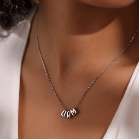 Custom letter necklace with a complete set of letter beads from A to Z, 10mm heart pendant, three colors available, chain accessory included - Silver