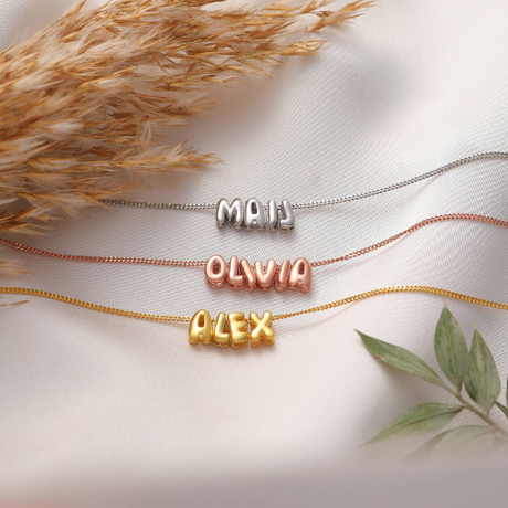 Custom letter necklace with a complete set of letter beads from A to Z, 10mm heart pendant, three colors available, chain accessory included - Silver