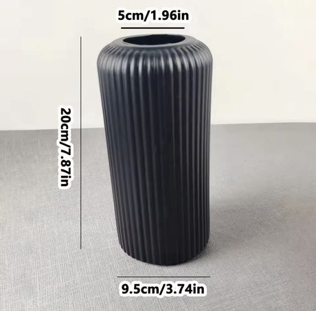 Luxurious Black Vase - Modern Vase - Modern Style - Home Furnishings - Chic - Classic Style - Matte Black Interior - Matte Black Interior - Modern Interior - Classic Model - Vase - Flower Vase - Chic Flower Vase