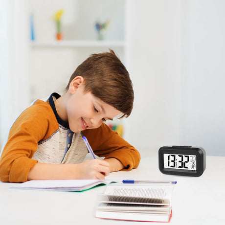Wekker Digital Alarm Clock - Children's Clock - Wekker - Wekker Children's Alarm Clock - Travel Alarm Clock - LED Display Clock - Adjustable 12/24 Hour Snooze Function, Temperature, Date, Time - Portable Alarm Clock - Black