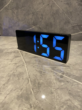 Klok Digital Deluxe - Bedroom - Sound Sensor - Wekker - Black - USB - Battery - LED Wit