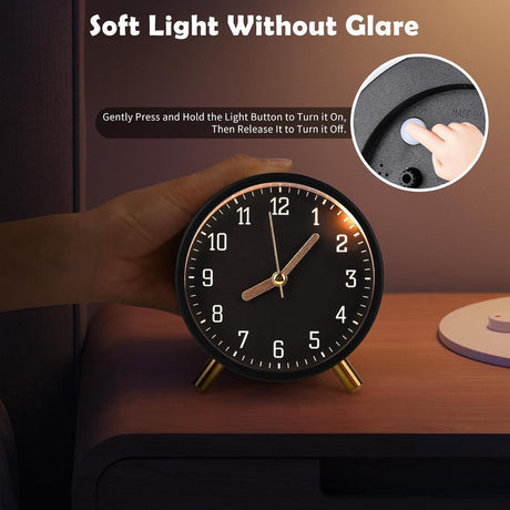 Classic analog Wekker alarm clock, no ticking, with snooze function, ultra-quiet, with night light, battery operated, elegant round metal alarm clock (black)