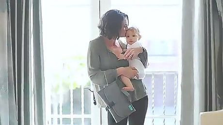 Baby Changing Mat On the Go - Changing Mat - Portable Changing Mat - Foldable - Diaper Bag - Diaper Pouch - Baby - Perfect Baby Shower Gift - Spacious & Water Resistant - Comfortable