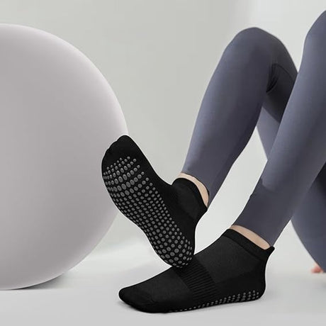pairs - Socks - Pilates socks - Yoga socks - Non-slip socks - Pilates non-slip socks - Women's non-slip socks - non-slip yoga socks - floor socks for home - for Pilates, trampoline, fitness, ballet - black