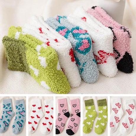 5 pairs - Warm Winter Socks - Plush Socks - House Socks - Non-slip Socks - Fluffy Socks - Fuzzy Slipper Socks - Sleep Socks - Coral Fleece Sleep Socks - Soft Bed Socks for Women - For Cold Nights - Cute Cat and Heart Pattern