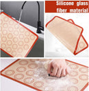 2 pieces Silicone macaron baking mat - 42 x 29.5 cm - Non-stick mat - Non-slip - Washable - Reusable - For making gingerbread / cake / bread - Non-stick silicone macaron baking tray - Red