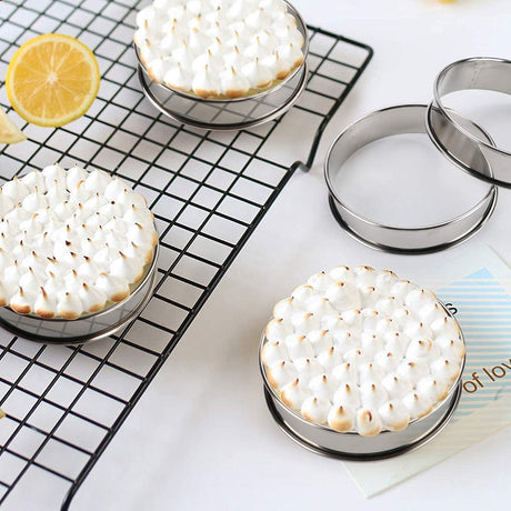 Muffin Rings - 6 Pieces - Cake Rings - Stainless Steel - Round - Non-Stick - Double Curled Edge - Scone Rings - Mousse Ring Cake Mold - Cake Rings - Baking Molds - Suitable for Cakes, Pastries, Cookies and Sandwiches - 8.5*2.5cm - Silver