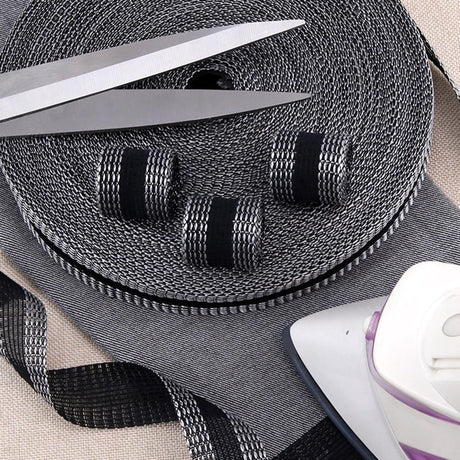 Iron-on tape - easily shorten trousers yourself - Black - hem tape - for shortening - Trouser shortening aid - Iron-on - 10 meters - 2.5 cm wide - Polyester