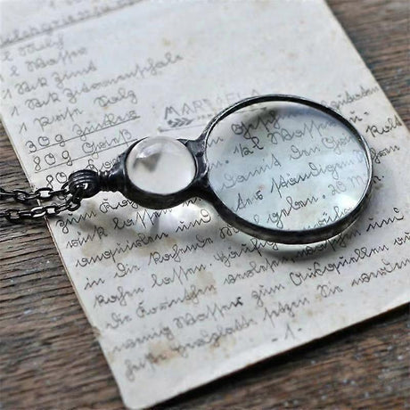 Magnifying Glass Necklace for Reading 2X Green Lens with Chain