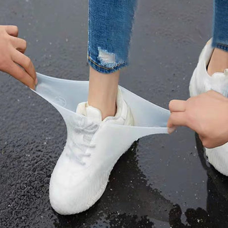 Overshoes - 1 Pair - Waterproof Silicone Overshoes - Reusable, Non-slip, Suitable for Outdoor Activities (White - Size L)