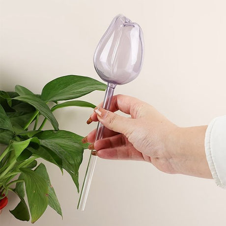 Automatic Watering Balls - 4 Pieces - Tulip-Shaped Automatic Watering Balls - Plant Waterers - Plastic Watering Balls - Suitable for Indoor and Outdoor Plants