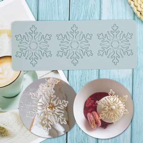 Baking Molds (3-Piece Set) - Silicone Baking Molds - Maple Leaf, Clover, and Snowflake Patterns - Suitable for baking chocolate, candy, and cupcakes, this is a handy tool for creating fun homemade desserts