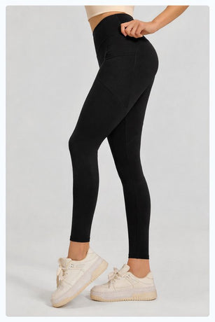 Slim Fit Sports Pants - High Rise Yoga Pants with Side Pockets - Soft and Stretchy Blended Fabric, Breathable and Comfortable - Skinny Fit with Elastic Waist - Suitable for Yoga, Fitness, Walking and Daily Use (Black, Size XL)