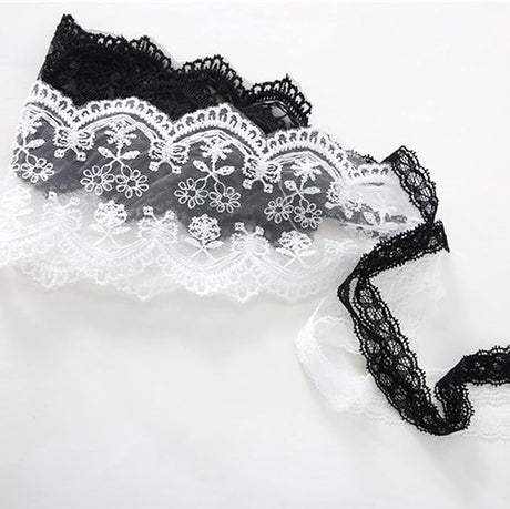 Lace Eye Mask – 4-Pack – V-Shaped – Adjustable – For Masked Balls, Galas, Halloween, Mardi Gras and Cosplay