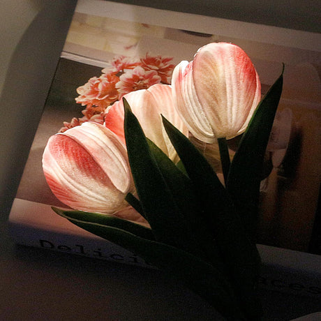 Tulip night light, rechargeable LED night lamp, floral table lamp for bedroom living room birthday party desktop home decoration