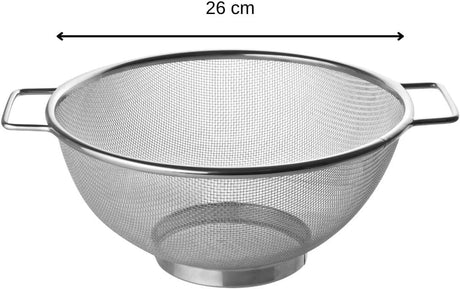 Fackelmann sieve Ø 26 cm, colander made of stainless steel, fine-mesh sieve with handles as a perfect kitchen accessory and kitchen helper in your kitchen, dishwasher safe (Color: silver), Quantity: 1