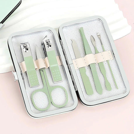 Manicure Set - Nail Clipper Set - Pedicure Care Tools - Travel Beauty Tools Made of Stainless Steel - 7 Pieces - Green