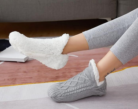 Gray Warm Non-Slip Knitted Thick Lined Cozy Winter Slippers for Women and Men, One Size Fits Most with Silicone Grips, Perfect for Home and Indoor Use