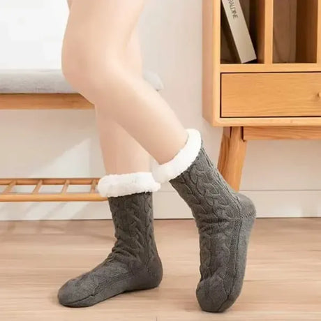 Grey Furry Warm Knitted Slipper Socks with Non-Slip Sole, Ultra-Soft Fleece Lining Cable Knit Design, One Size Fits Most EU 35-43 for Indoor Comfort