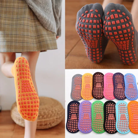 Black Anti-Slip Trampoline Socks for Parent-Child Use, Cotton Polyester Spandex with Silicone Dots, Elastic Sports Socks for Toddlers 1-4 Years Old