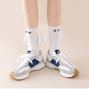 White and Black Magnetic Couple Socks 2 Pairs, Cute Hand-Holding Design with Magnets, Soft Breathable Cotton for Fun Gifts and Party Favors