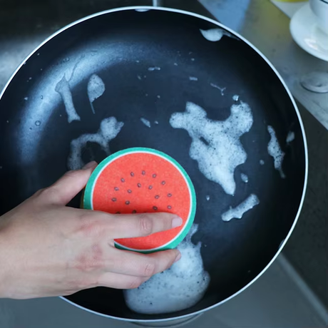 Scouring pad - Dishwashing sponge - Kitchen sponge - Magic sponge - Household sponge - Cleaning sponge - Dishwashing sponge - Sponges - Pan sponge - Scratch-free - Cleaning supplies - Fruit shape - Orange - Yellow - 1 piece