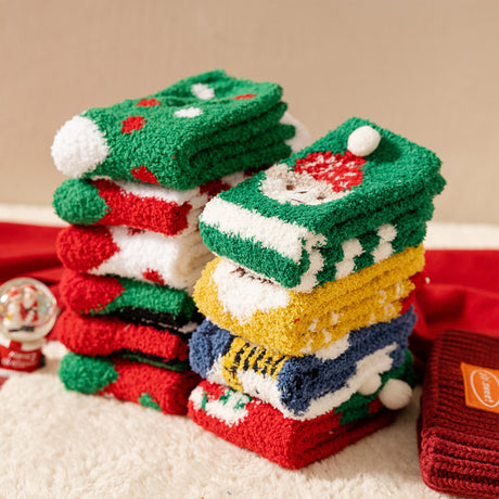 Christmas Socks Women - House Socks - Warm Winter Socks - Fluffy Socks - Christmas Gift Woman - In Christmas Ball - Slipper Socks - Soft Socks - Santa Claus - Holidays - Gift for Her - Funny Socks - Bed Socks - Red Green - One Size - 1 Piece