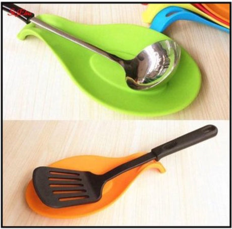 Spoon Mat | Kitchen Utensil Holder | Kitchen Tool | Kitchen Accessories | Heat Resistant | Silicone | Keep Your Countertop Clean | 20x10 CM | BLUE