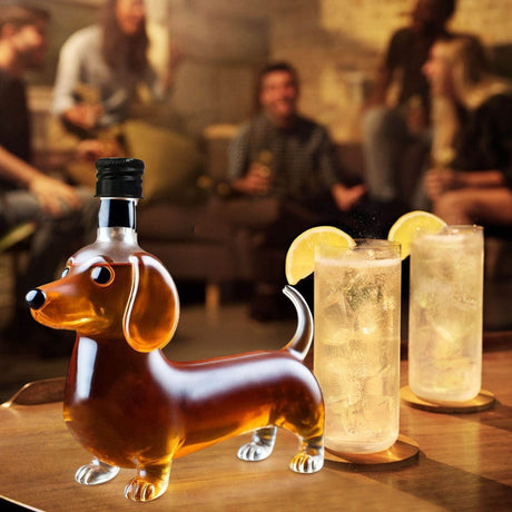 Darzheoy Wolf Whiskey Bottle, Funny Wolf Whiskey Bottle, 3D Wolf Shape Glass, Wine Decanter for Men Dad, Home Bar Dachshund Lover Decor Brown