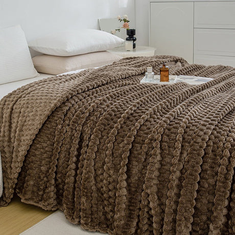 Kdkad Cooling Blanket, Summer Ice Soft Double Sensation Ice Cool Summer Cool Blanket, Cooling Blankets Absorbs Body Heat to Keep Cool on Warm Night, Ultra-Cool Lightweight Blanket 39.4×47.2 in Khaki
