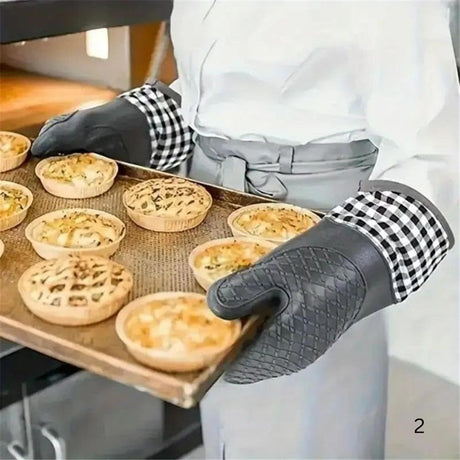 1 pair Soft Silicone Oven Mitts, Heat Resistant and Waterproof Cooking Gloves, Thick Cotton Lining, Flexible Gripping for Baking Grilling, Kitchen Potholders,29cm*18.5cm, Gray