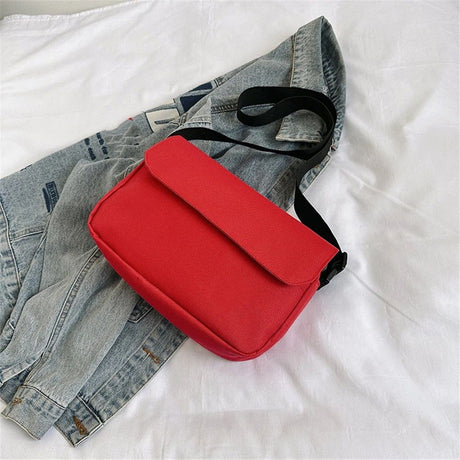 Lightweight Messenger Bag for Men, Medium Classic Crossbody Flap Casual Satchel Crossbody Courier Bag for Men