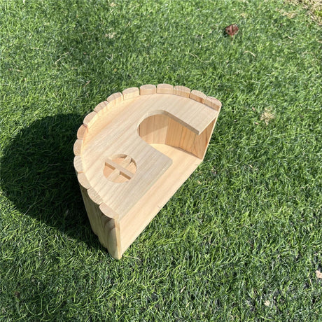 Wooden Hamster House, Arched Hideout Small Animal Hideout Hamsters Nesting Habitat for Gerbils Chinchillas Guinea Pigs Small Animals（18*12.8*10.5cm）