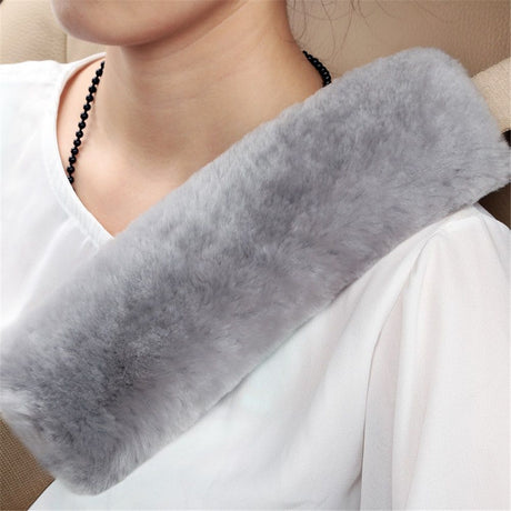 Soft and comfortable wool car seat belt cover, 2-piece fluffy seat belt cushion, wool leather shoulder strap for adults, children, men and women (gray)