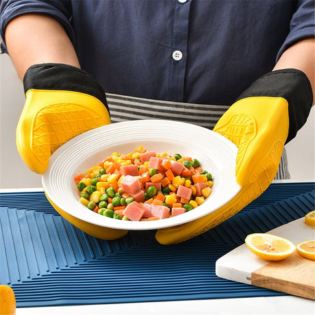 Pair of 2  Heat Resistant Silicone Oven Mitts, Non-Slip Mitts for Cooking, Flexible Oven Gloves - Non-Slip Kitchen Essentials, Kitchen Gadgets, Yellow