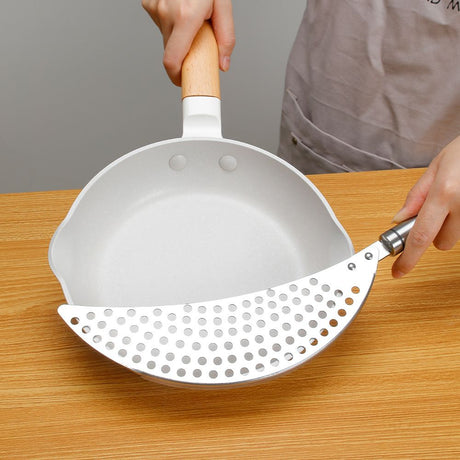 2 pack Pan Pot Strainer with Handle Stainless Steel Hand Held Crescent Drainer for Spaghetti Fry Noodles Fruit Vegetable Pasta Strainer Heavy Duty Food Drainers