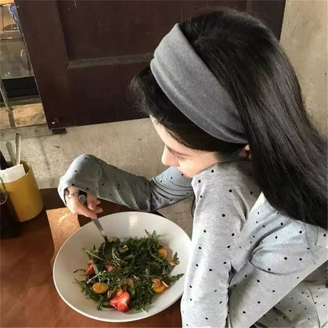2 pack Headbands for Women Extra Wide Cloth Fabric Headband Fashion Non Slip Elastic Head Bands for Girls Hair Accessories (Gray)