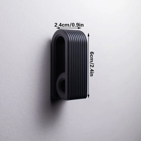 3D-printed press-lock towel hooks | Self-locking hooks, black