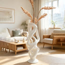 3D-printed vases: Unique and personalized items to decorate dining tables. White.