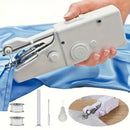 Handheld Sewing Machine, Mini Portable Sewing Machine, Quick Handheld Sewing Tool, Suitable for Fabric and Clothing (Batteries Not Included, Requires 4 AA Batteries), Colors of Fabric and Thread Spool in Accessories Are Random