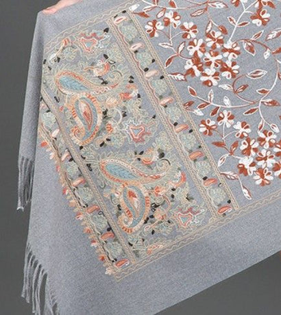European-American Style Auspicious Embroidered Shawl Scarf, High-End Autumn & Winter Warm Outfit(Light hemp ash color）